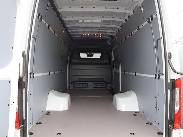 2024 Mercedes-Benz Sprinter 3500 Cargo 170 WB Oshkosh WI