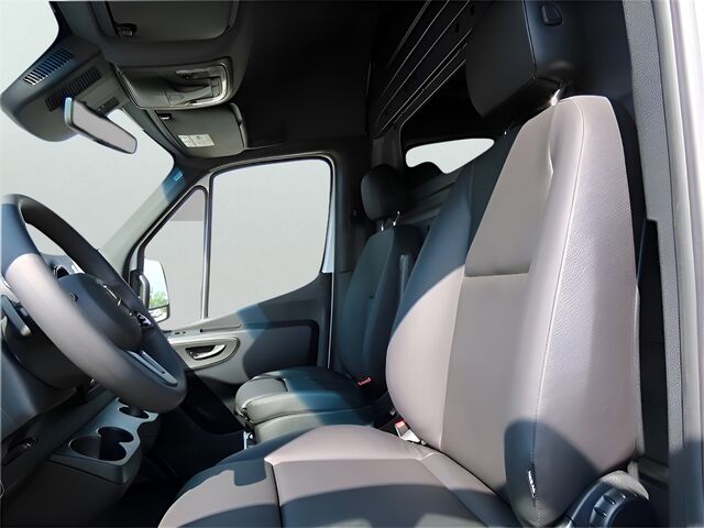 2024 Mercedes-Benz Sprinter 3500 Cargo 170 WB Oshkosh WI