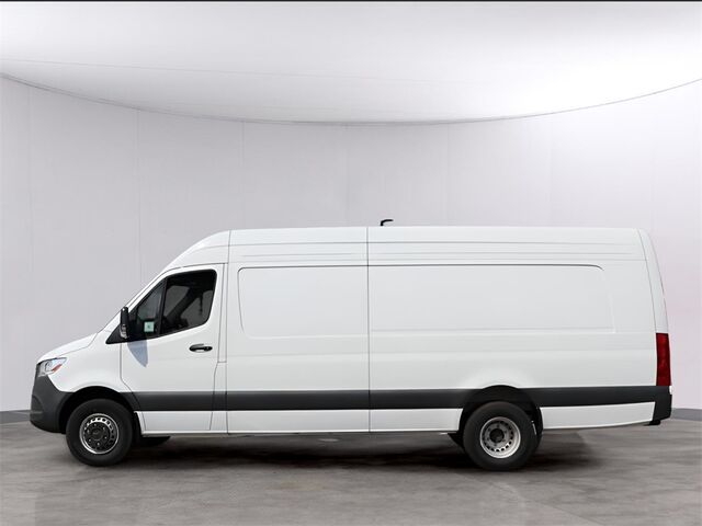 2024 Mercedes-Benz Sprinter 3500 Cargo 170 WB Oshkosh WI