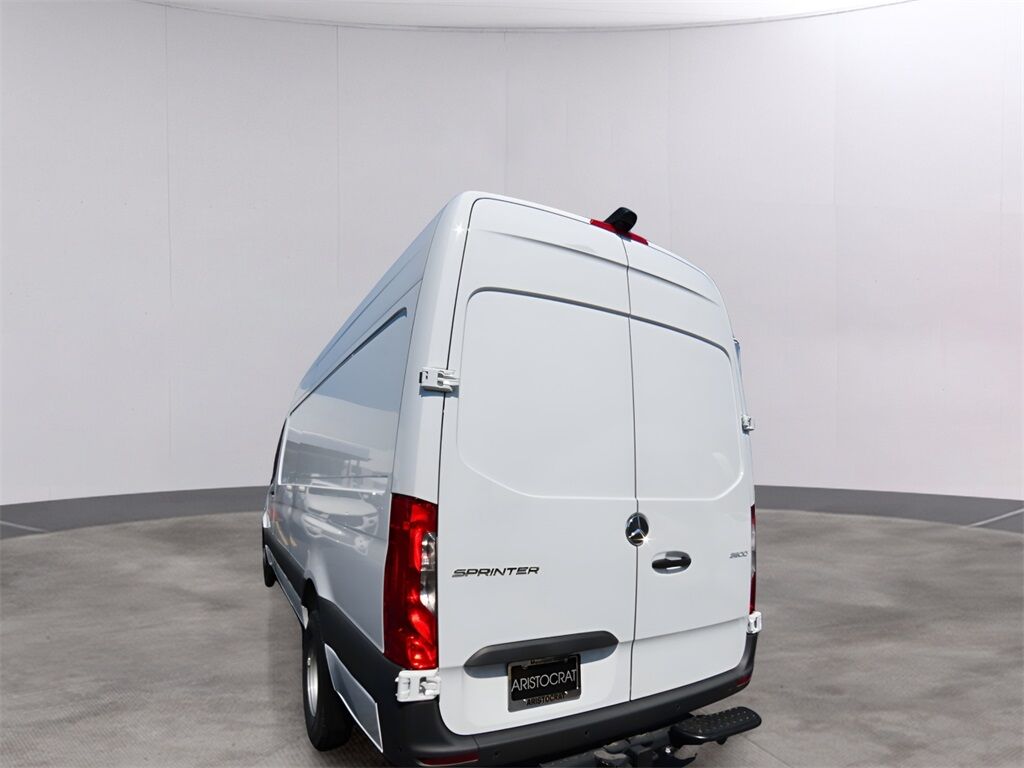 2024 Mercedes-Benz Sprinter 3500 Cargo 170 WB San Clemente CA