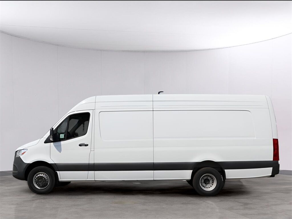 2024 Mercedes-Benz Sprinter 3500 Cargo 170 WB San Clemente CA