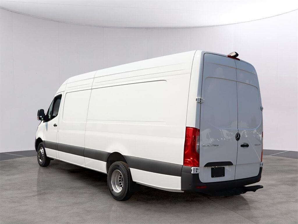 2024 Mercedes-Benz Sprinter 3500 Cargo 170 WB San Clemente CA