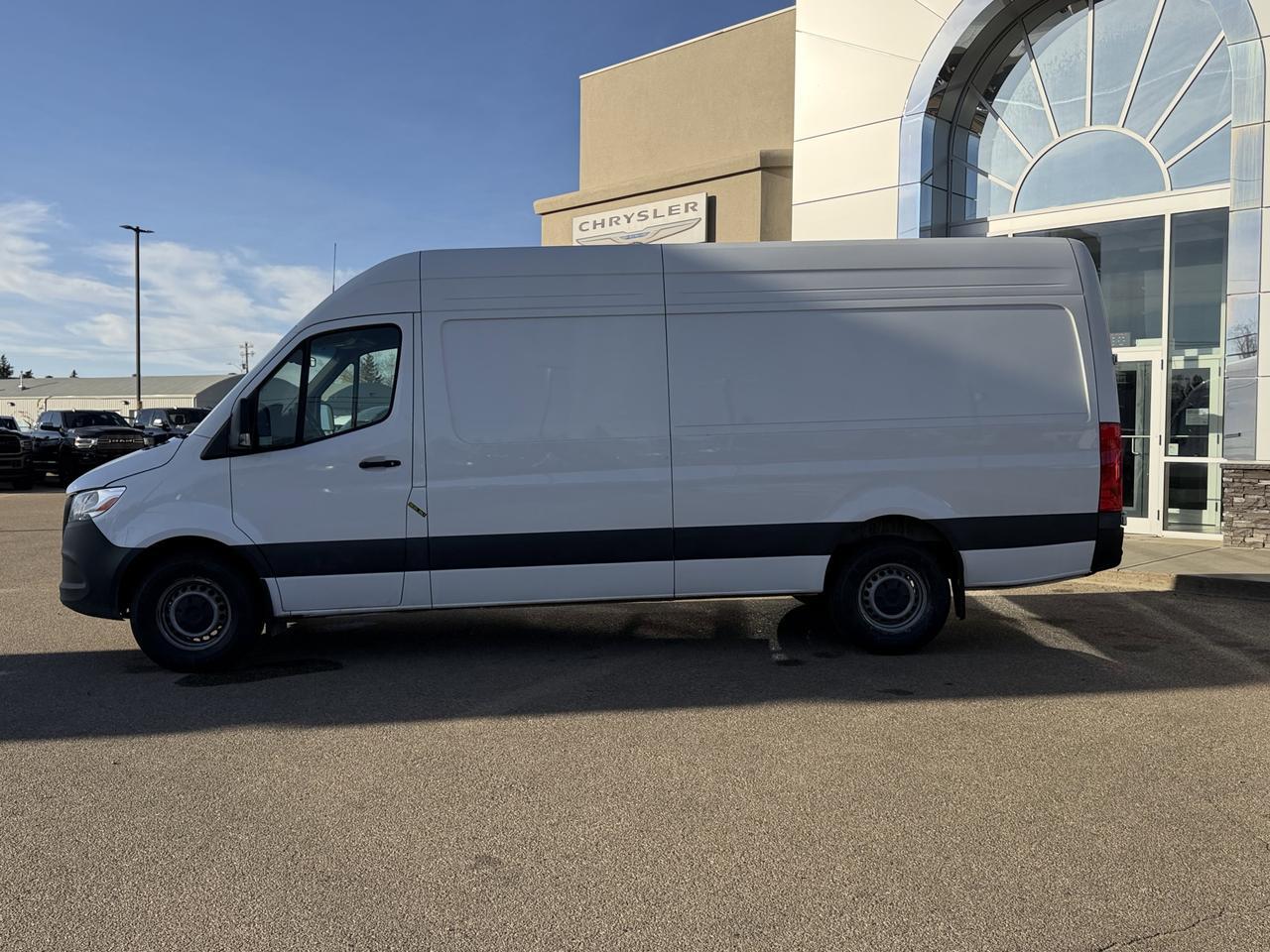 2024 Mercedes-Benz Sprinter Cargo Van 2500 RWD Full Size High Roof | 2L Diesel | Low KMs | Backup Camera Redwater AB