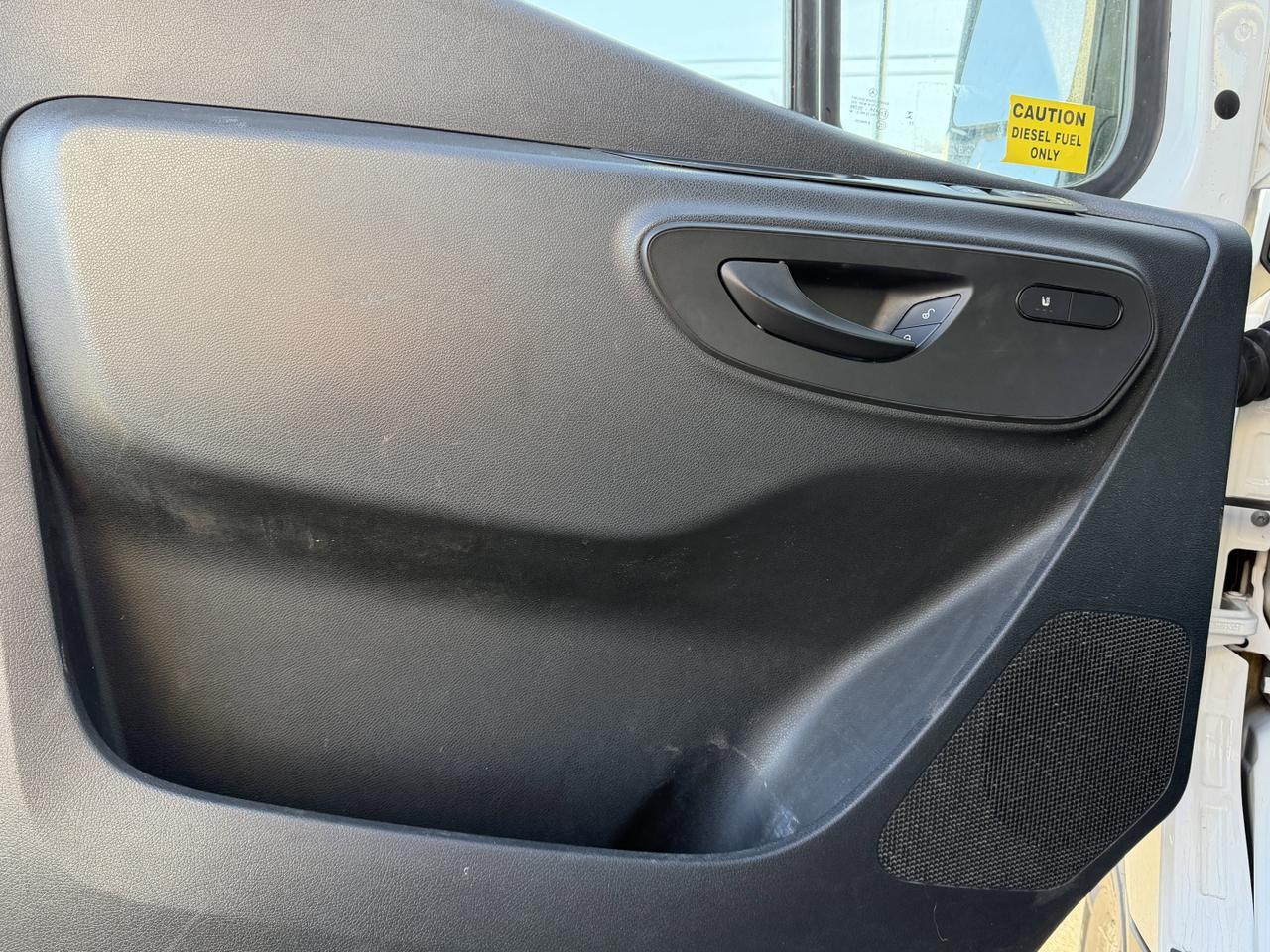 2024 Mercedes-Benz Sprinter Cargo Van 2500 RWD Full Size High Roof | 2L Diesel | Low KMs | Backup Camera Redwater AB
