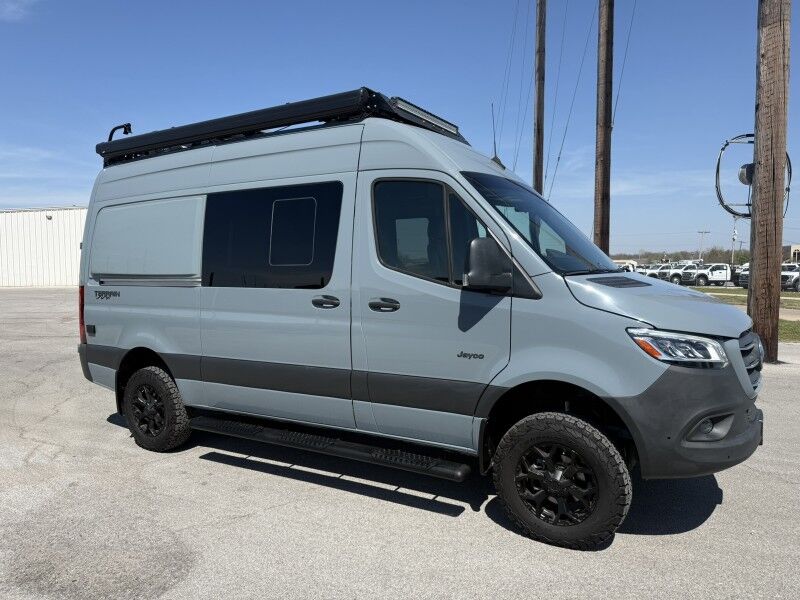 2024 Mercedes-Benz Sprinter Crew Van Collinsville OK