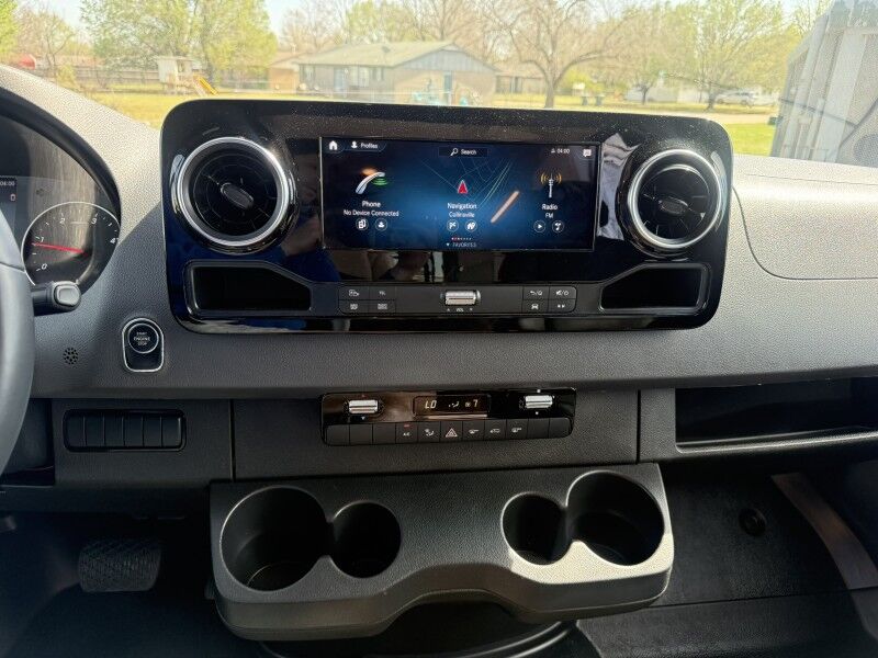 2024 Mercedes-Benz Sprinter Crew Van Collinsville OK