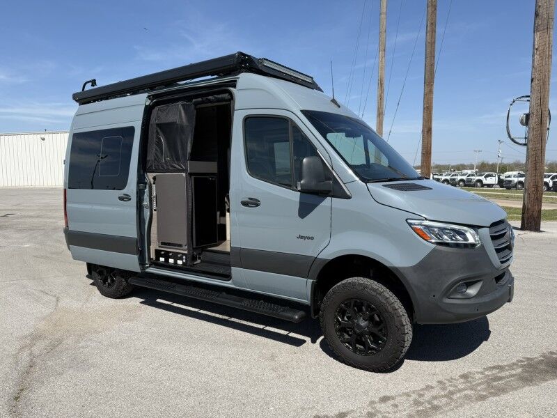 2024 Mercedes-Benz Sprinter Crew Van Collinsville OK