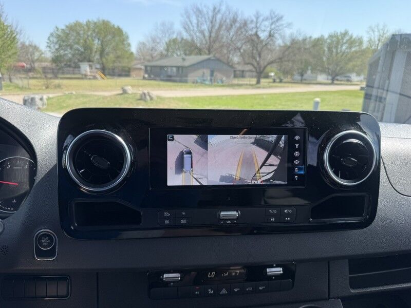 2024 Mercedes-Benz Sprinter Crew Van Collinsville OK