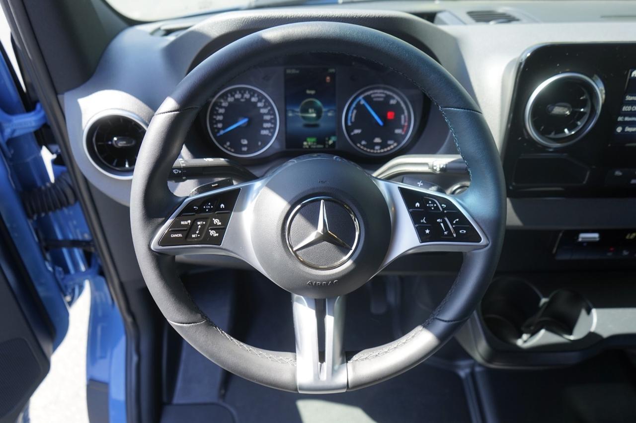 2024 Mercedes-Benz eSprinter Cargo Van Walnut Creek CA