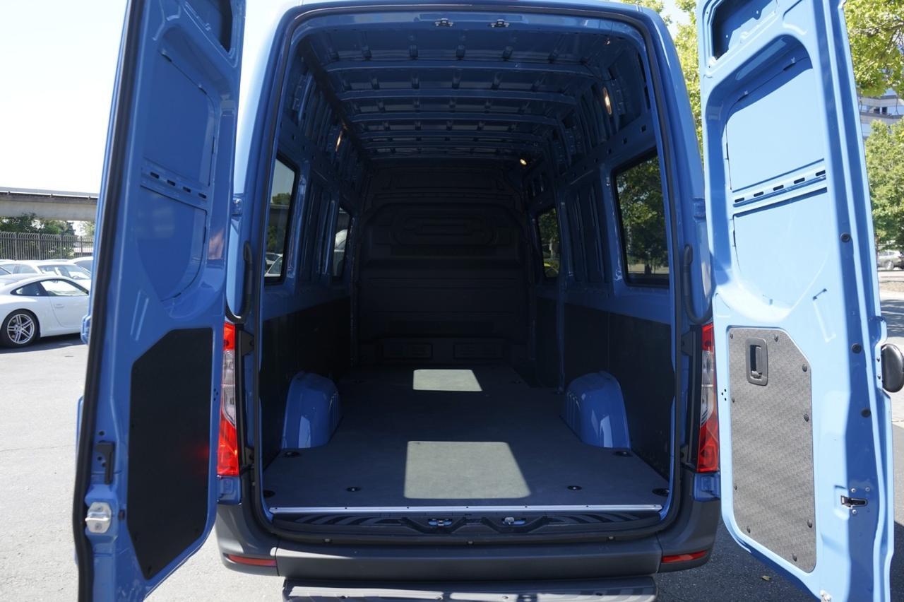 2024 Mercedes-Benz eSprinter Cargo Van Walnut Creek CA