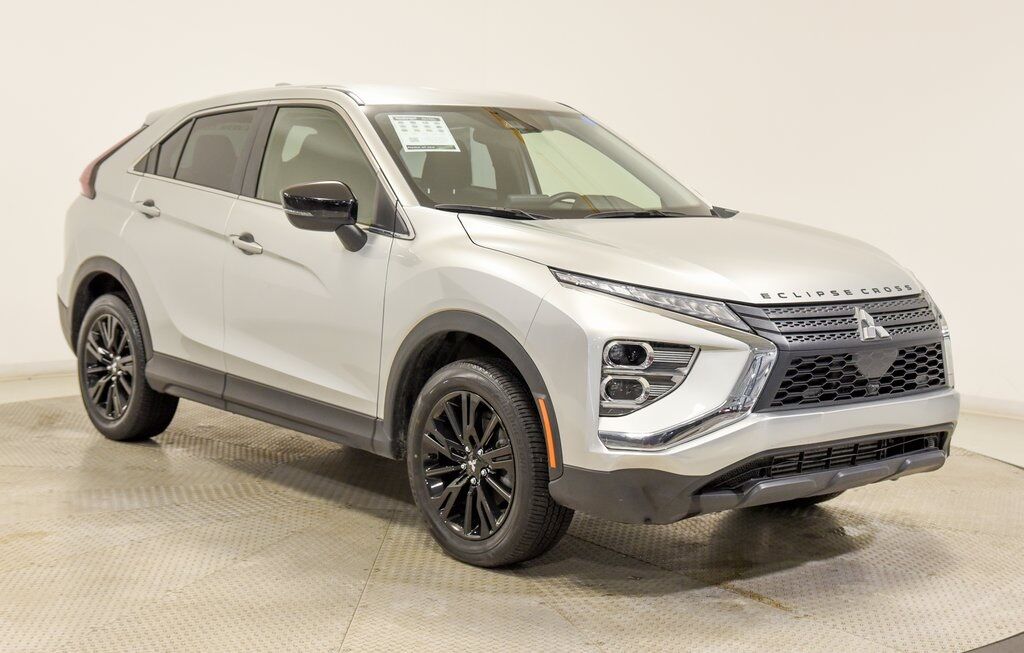 2024 Mitsubishi Eclipse Cross LE Akron