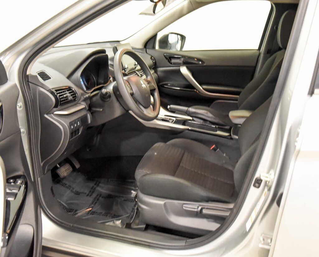 2024 Mitsubishi Eclipse Cross LE Akron
