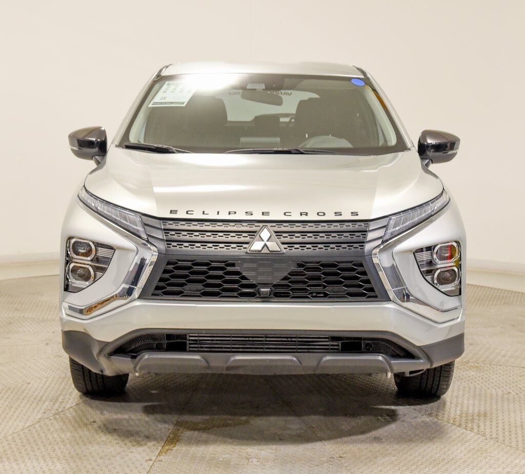 2024 Mitsubishi Eclipse Cross LE Akron