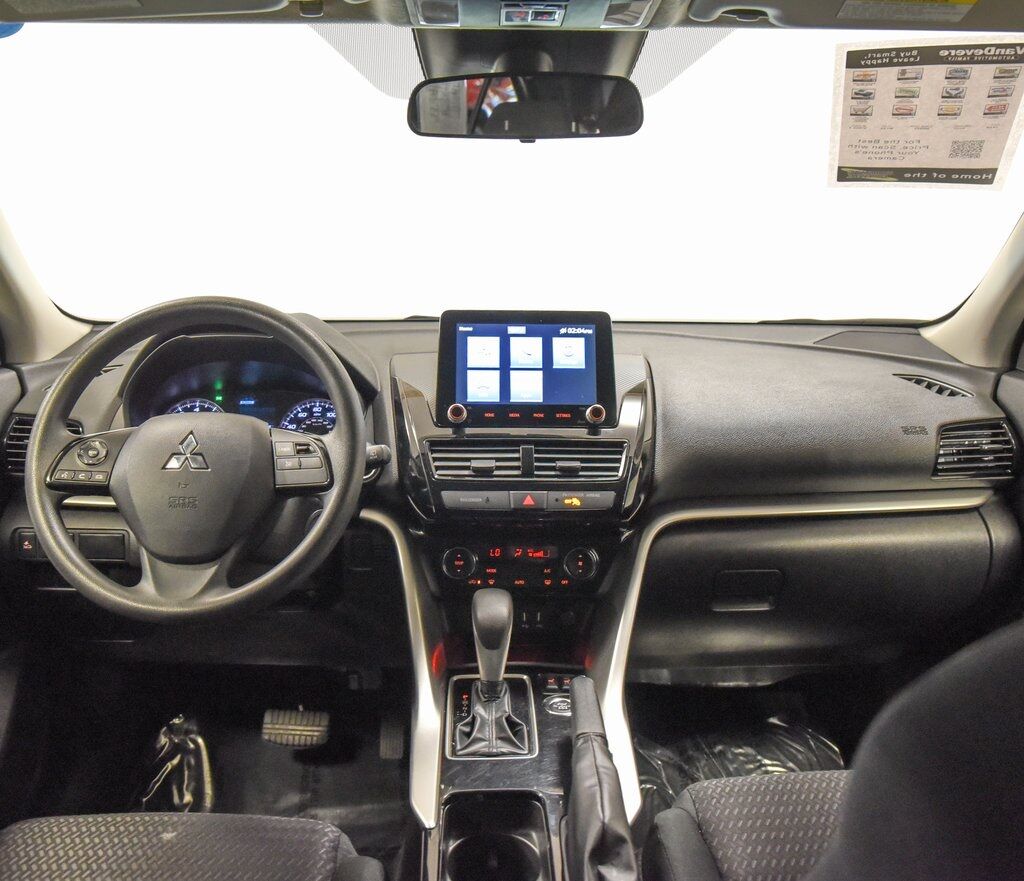 2024 Mitsubishi Eclipse Cross LE Akron
