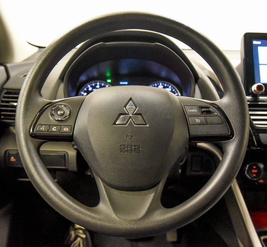 2024 Mitsubishi Eclipse Cross LE Akron