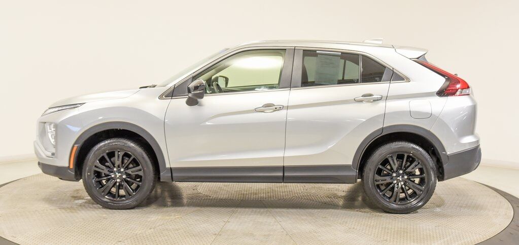 2024 Mitsubishi Eclipse Cross LE Akron