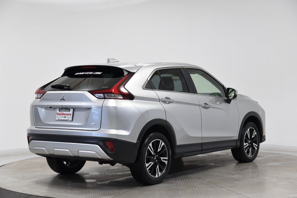 2024 Mitsubishi Eclipse Cross SE Akron