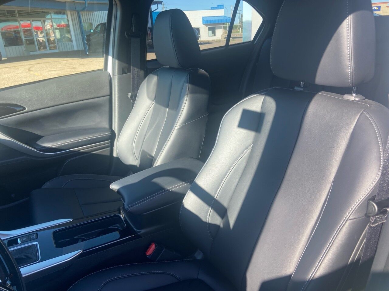 2024 Mitsubishi Eclipse Cross SE High Level AB