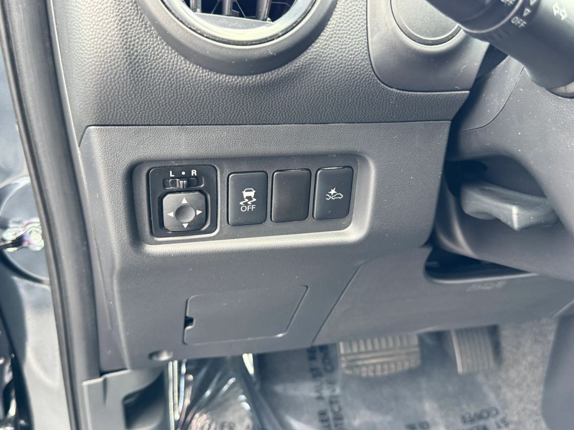 2024 Mitsubishi Mirage ES Hatchback 4D