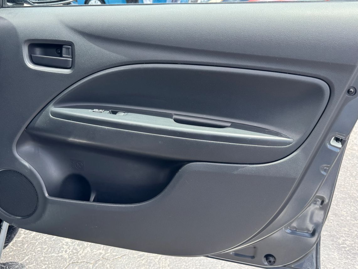 2024 Mitsubishi Mirage ES Hatchback 4D