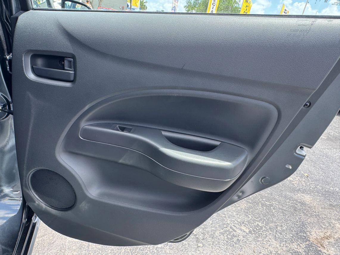 2024 Mitsubishi Mirage ES Hatchback 4D