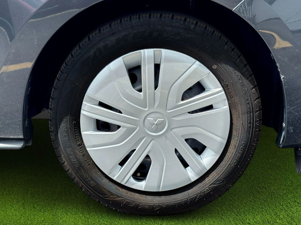 2024 Mitsubishi Mirage LE Hatchback 4D