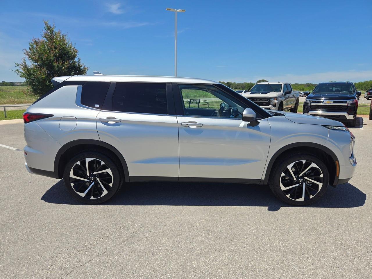 2024 Mitsubishi Outlander