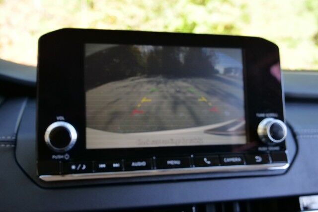 2024 Mitsubishi Outlander ES / CarPlay / Drive Mode Selection / Third Row! High Point NC