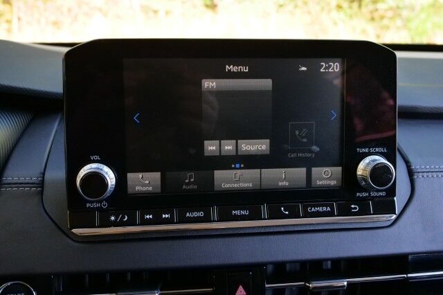 2024 Mitsubishi Outlander ES / CarPlay / Drive Mode Selection / Third Row! High Point NC