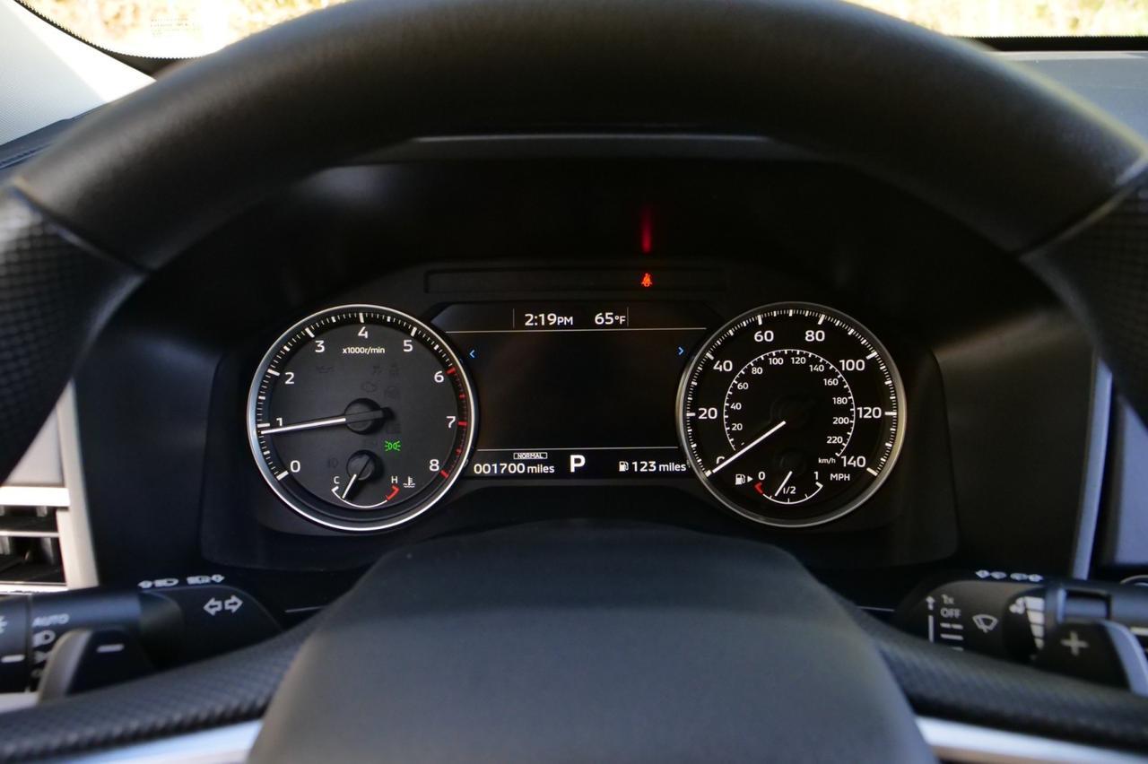 2024 Mitsubishi Outlander ES / CarPlay / Drive Mode Selection / Third Row! Lincolnton NC