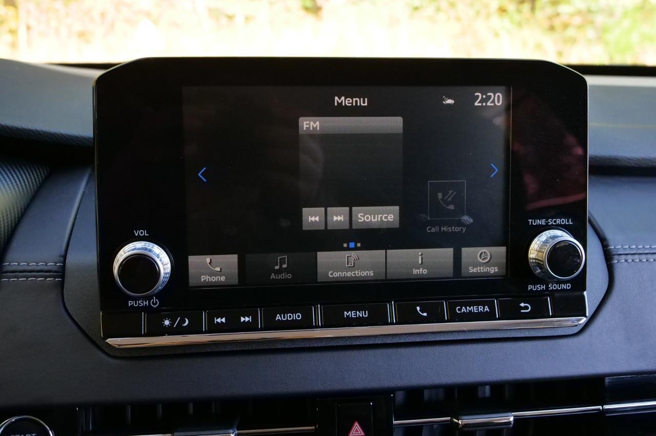 2024 Mitsubishi Outlander ES / CarPlay / Drive Mode Selection / Third Row! Lincolnton NC