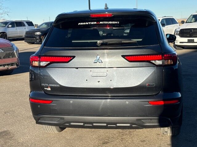 2024 Mitsubishi Outlander ES Grande Prairie AB