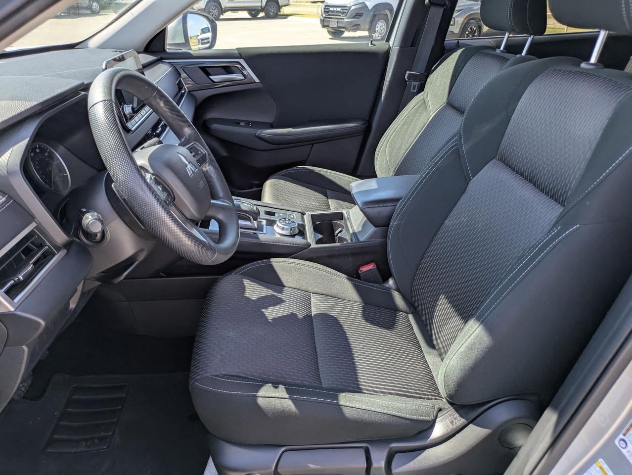2024 Mitsubishi Outlander ES Castroville TX