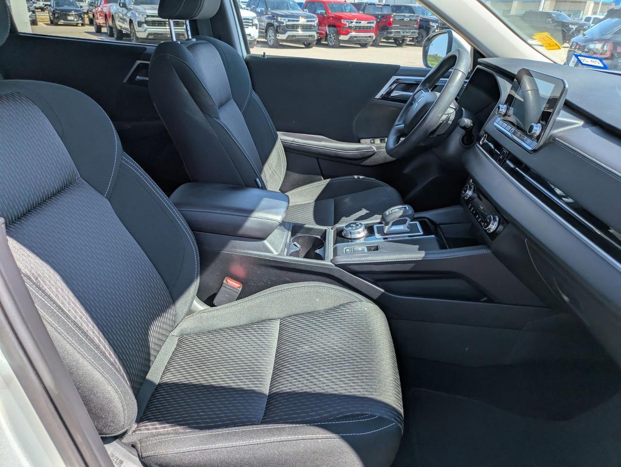 2024 Mitsubishi Outlander ES Castroville TX