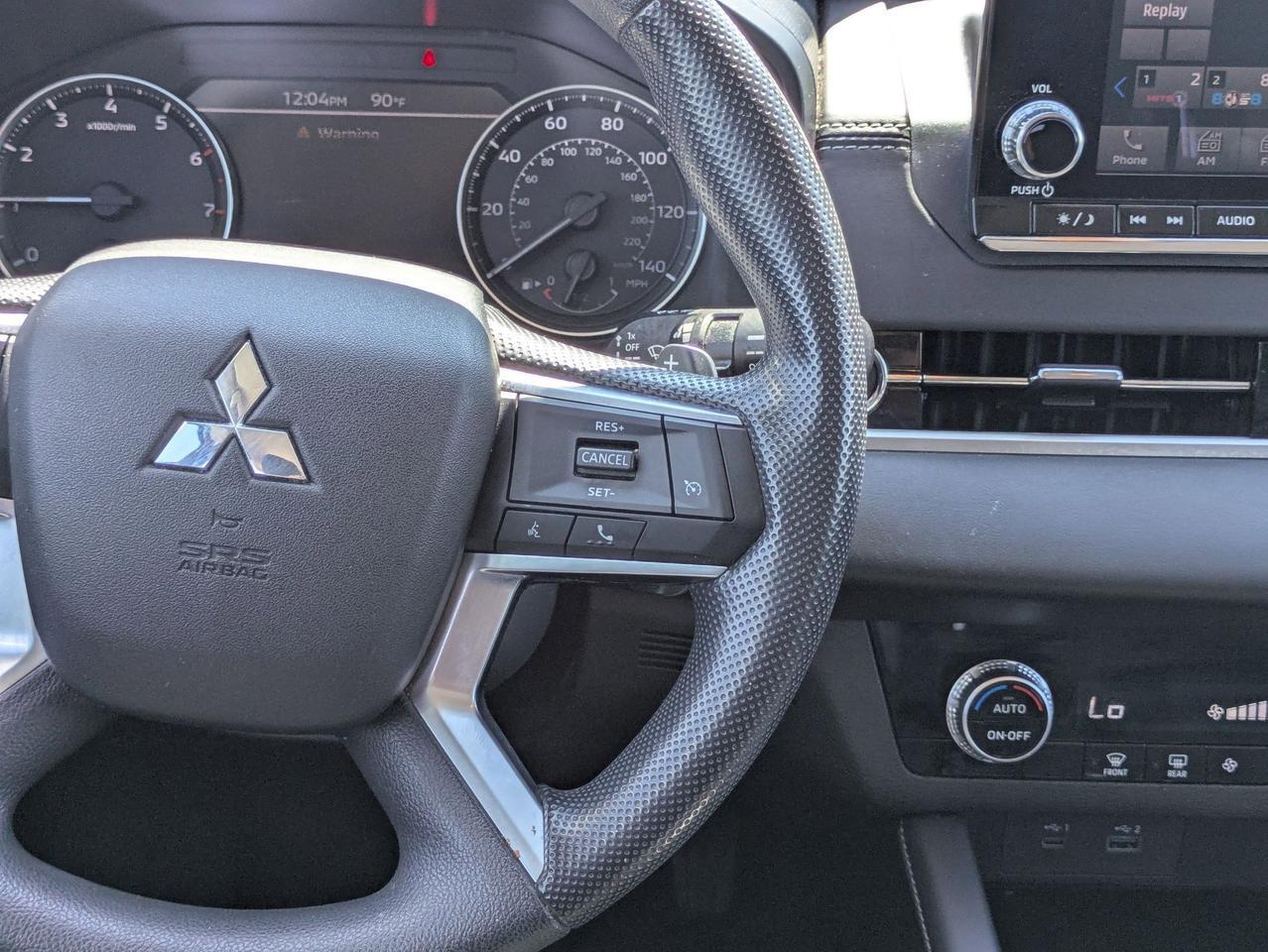 2024 Mitsubishi Outlander ES Castroville TX
