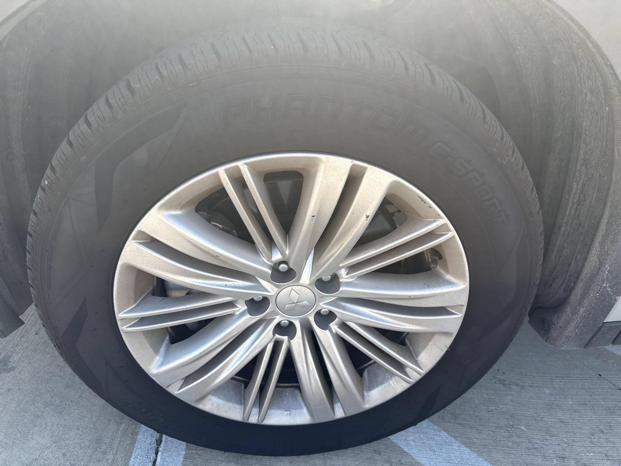 2024 Mitsubishi Outlander ES Castroville TX