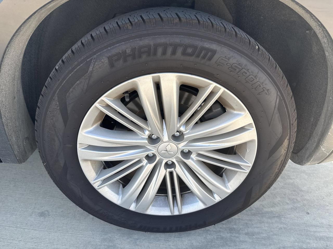 2024 Mitsubishi Outlander ES Castroville TX