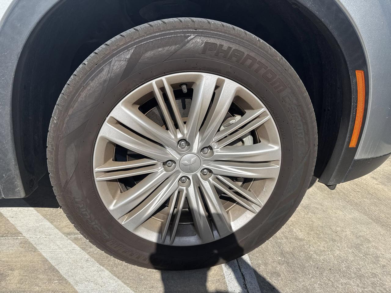 2024 Mitsubishi Outlander ES Castroville TX