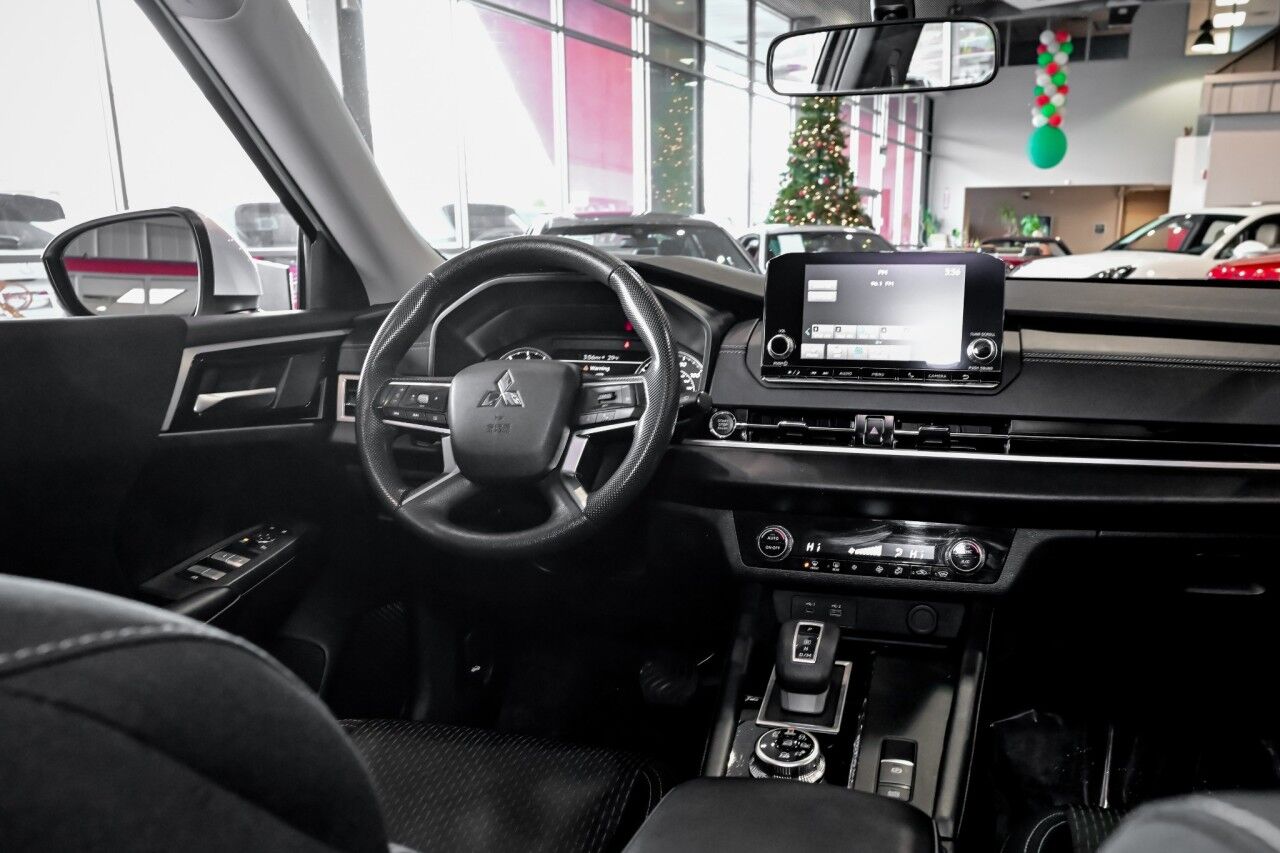 2024 Mitsubishi Outlander ES Springfield NJ