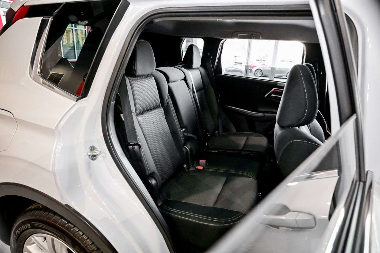 2024 Mitsubishi Outlander ES Springfield NJ