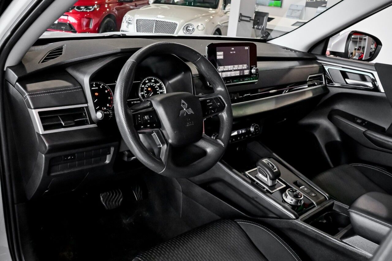 2024 Mitsubishi Outlander ES Springfield NJ