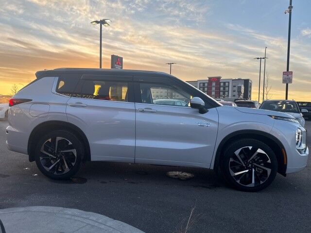 2024 Mitsubishi Outlander GT Premium Whitecourt AB