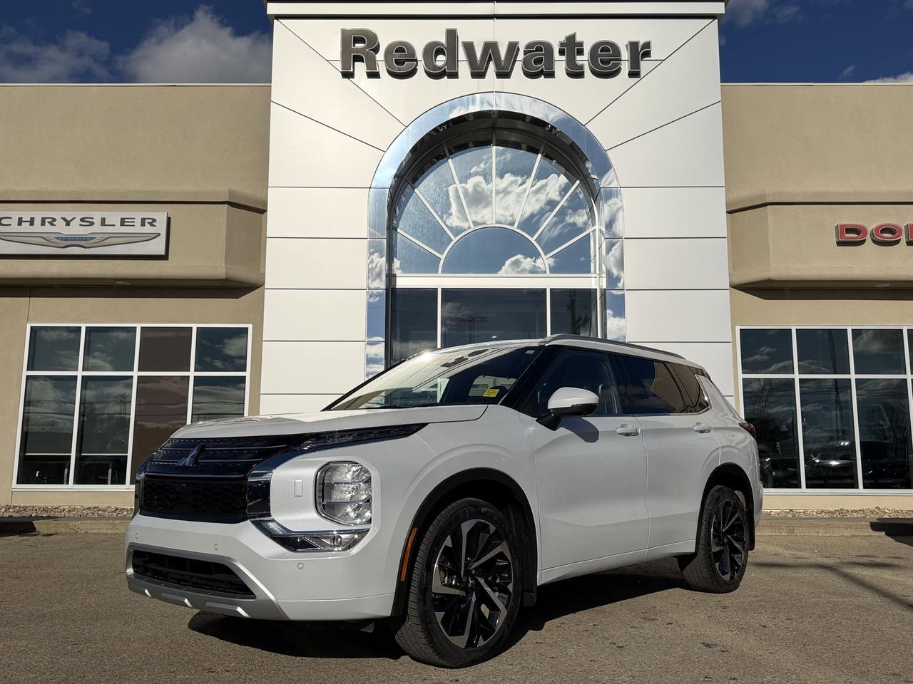 2024 Mitsubishi Outlander GT S AWC SUV | Low KMs | Backup Camera | Heated Seats | Head Up Display