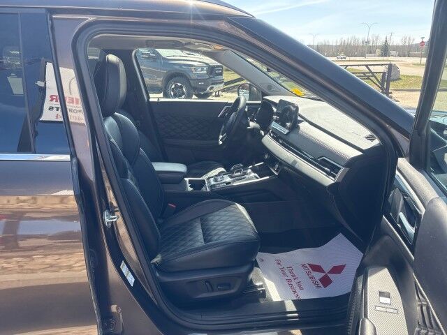 2024 Mitsubishi Outlander GT Whitecourt AB