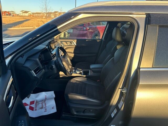 2024 Mitsubishi Outlander PHEV LE Whitecourt AB