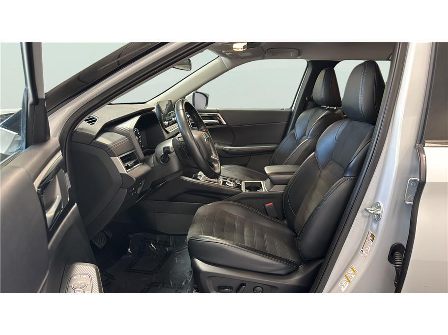 2024 Mitsubishi Outlander PHEV SE Sport Utility 4D Folsom CA