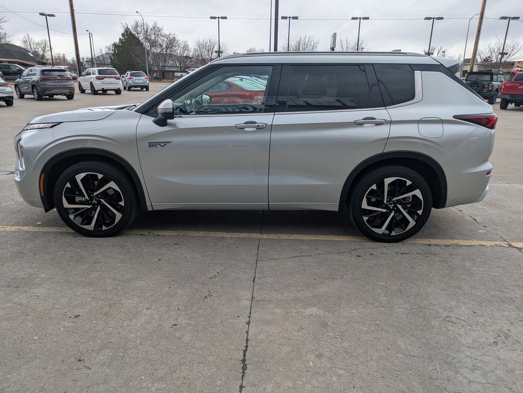 2024 Mitsubishi Outlander PHEV SEL Mountain Home ID