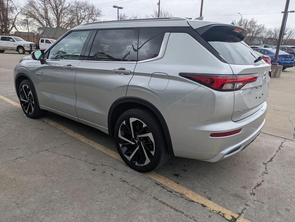 2024 Mitsubishi Outlander PHEV SEL Mountain Home ID