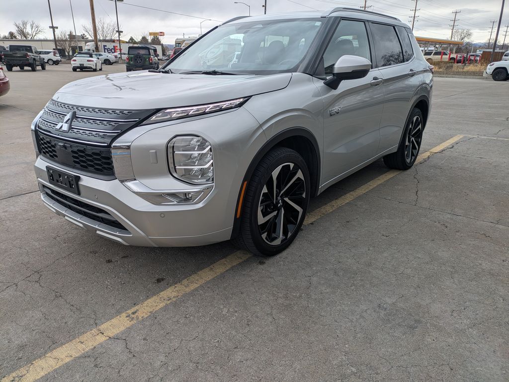 2024 Mitsubishi Outlander PHEV SEL Mountain Home ID