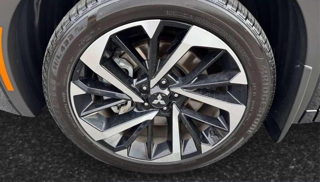 2024 Mitsubishi Outlander PHEV SEL Platinum Edition Knoxville TN